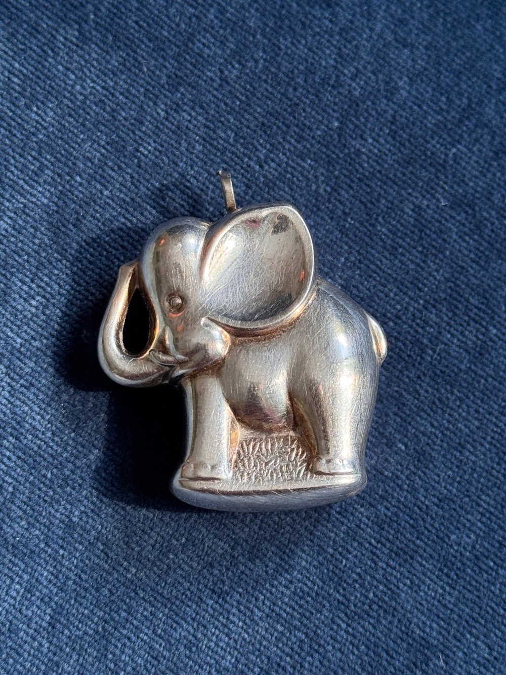 Vintage Sterling Silver  Elephant
Hollow Pendant